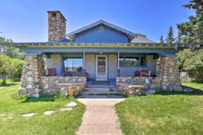 Custer Retreat with Pool Access, Walk to Downtown!